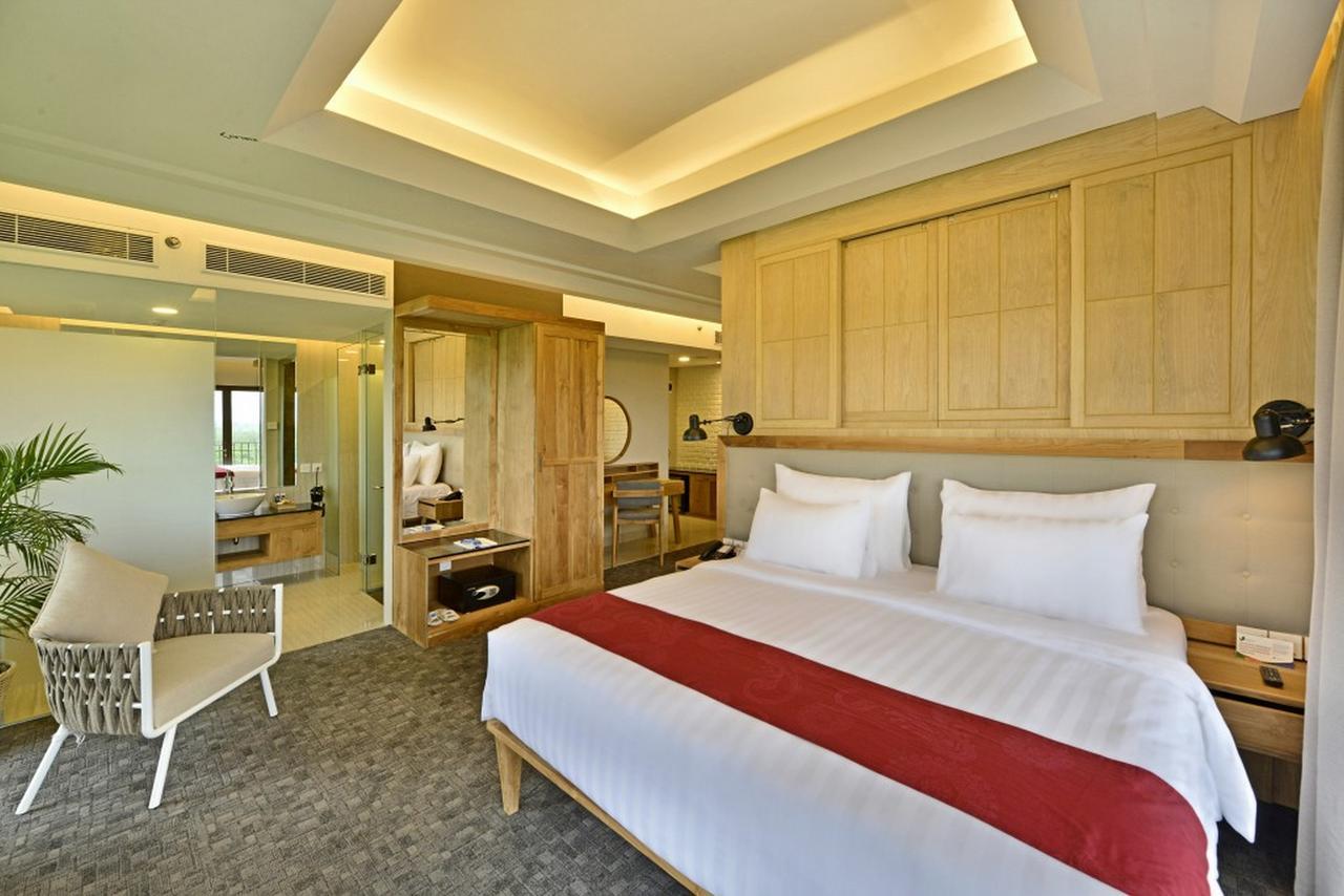 Famvida Hotel Lubuklinggau Chambre photo